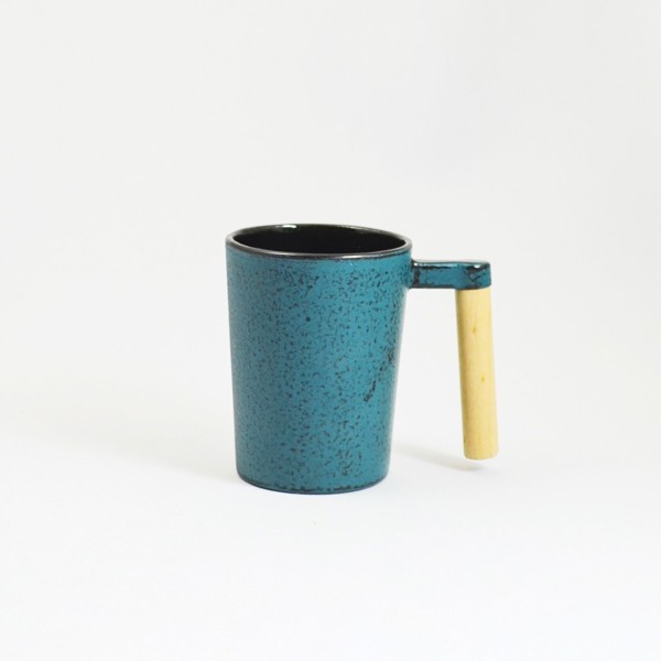 Bild von Cup mit Holzgriff Teecup modern aus Gusseisen petrol 0,2 L